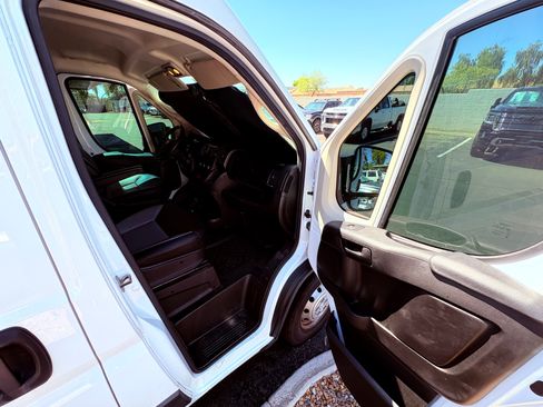 Used 2021 RAM ProMaster 2500 image 11