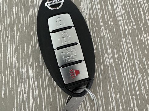 Used 2020 Nissan Leaf SV w/ SV Technology Package image 14