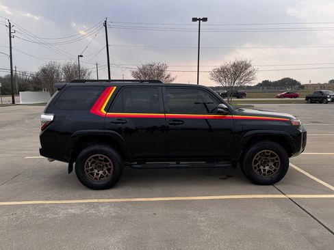 Used 2023 Toyota 4Runner 40th Anniversary SE image 8