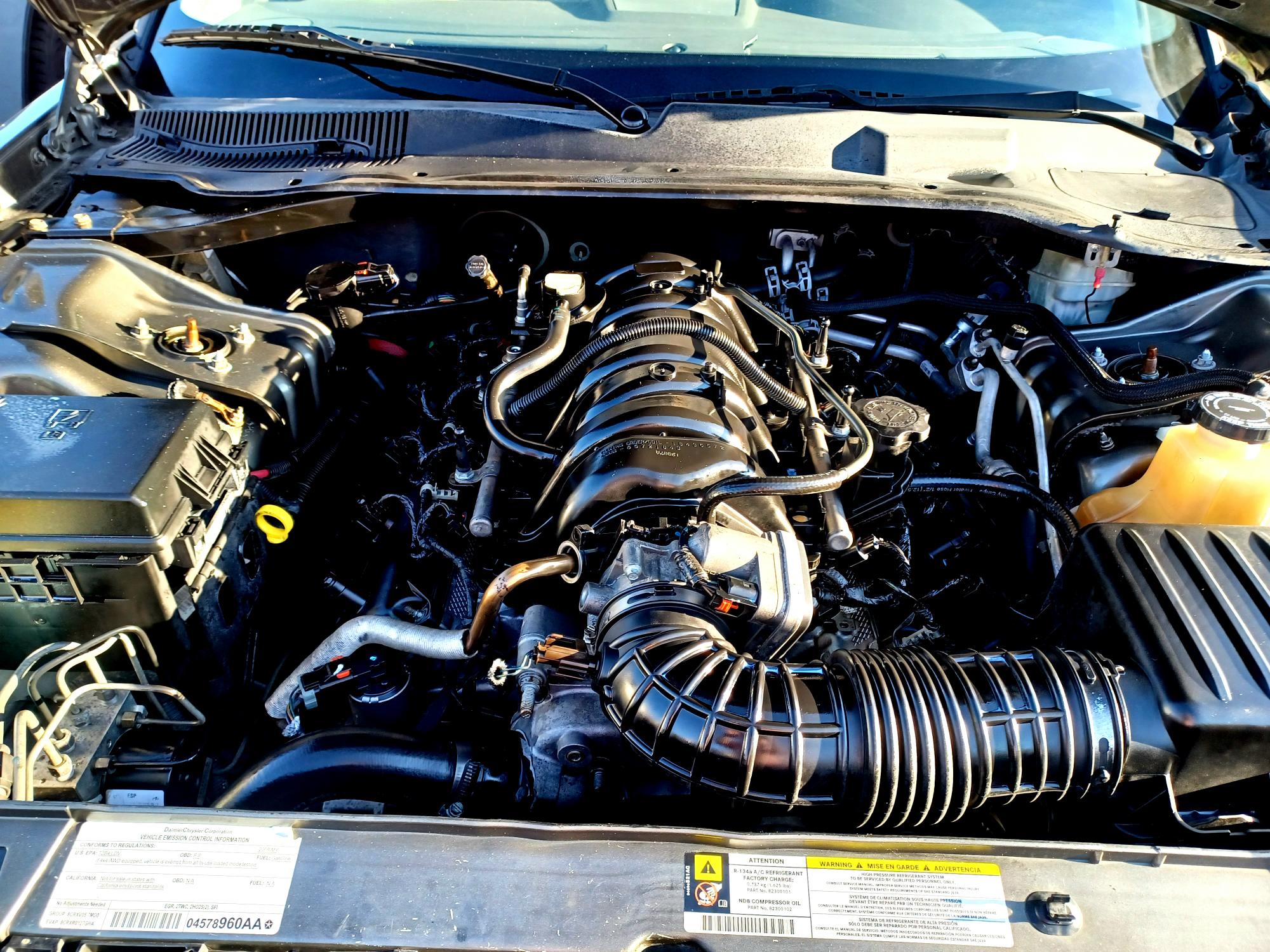 Used 2008 Dodge Magnum R/T RWD image 14