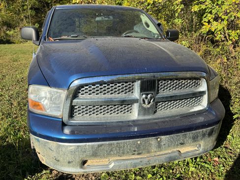 Used 2010 Dodge Ram 1500 Truck SLT image 10