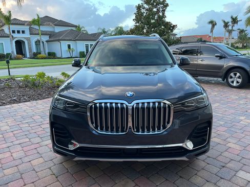 Used 2019 BMW X7 xDrive40i w/ Premium Package AWD/4WD image 2