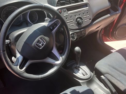 Used 2011 Honda Fit Sport image 6