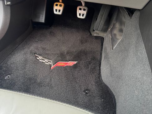 Used 2010 Chevrolet Corvette Grand Sport w/ Preferred Equipment Group image 11