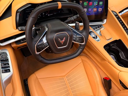 Used 2022 Chevrolet Corvette Stingray Premium Conv w/ Z51 Performance Package RWD image 24