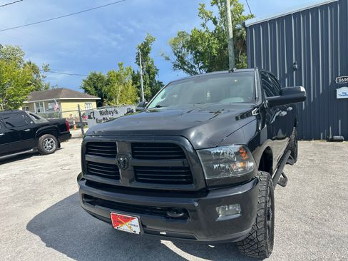 Used 2017 RAM 2500 SLT AWD/4WD image 12