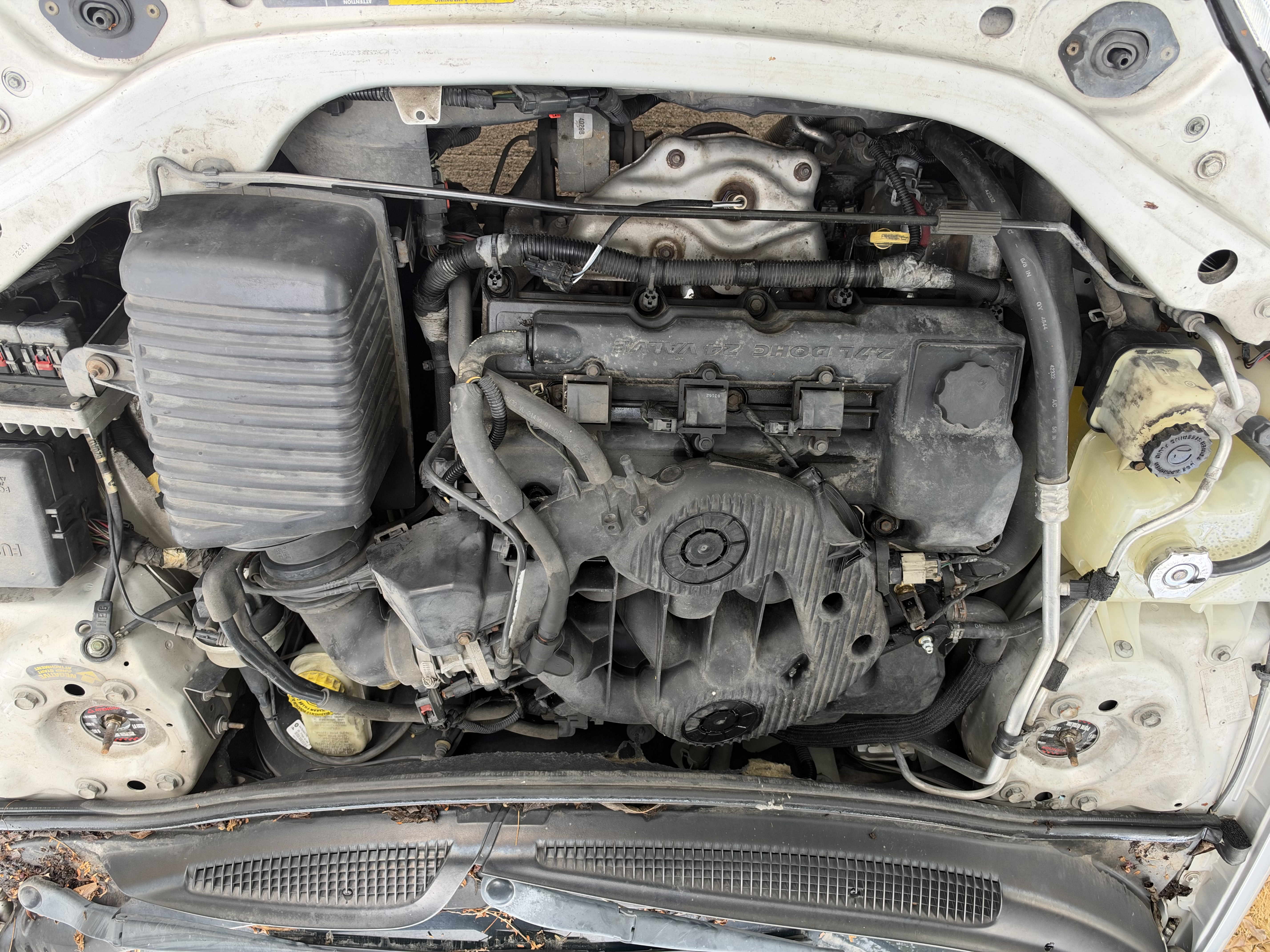 Used 2004 Chrysler Sebring LXi FWD image 5