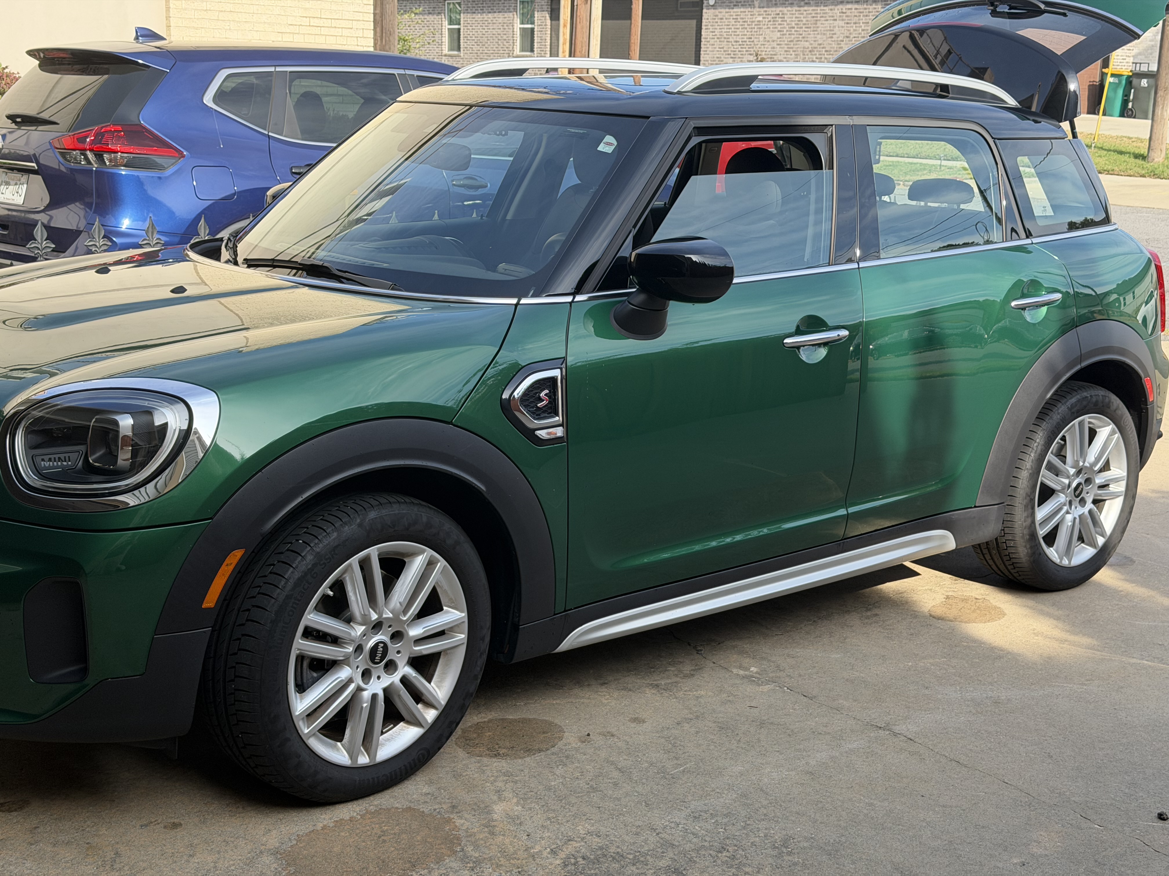 Used 2024 MINI Cooper Countryman S FWD image 1