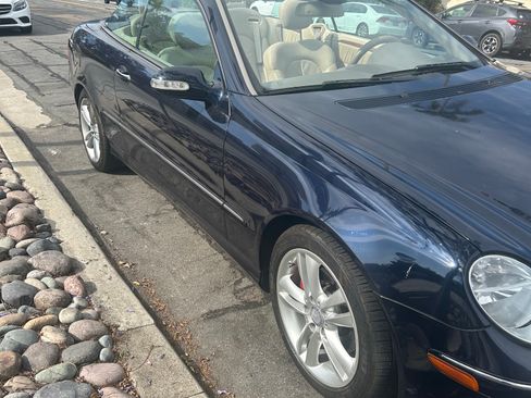 Used 2007 Mercedes-Benz CLK 350 Cabriolet image 1