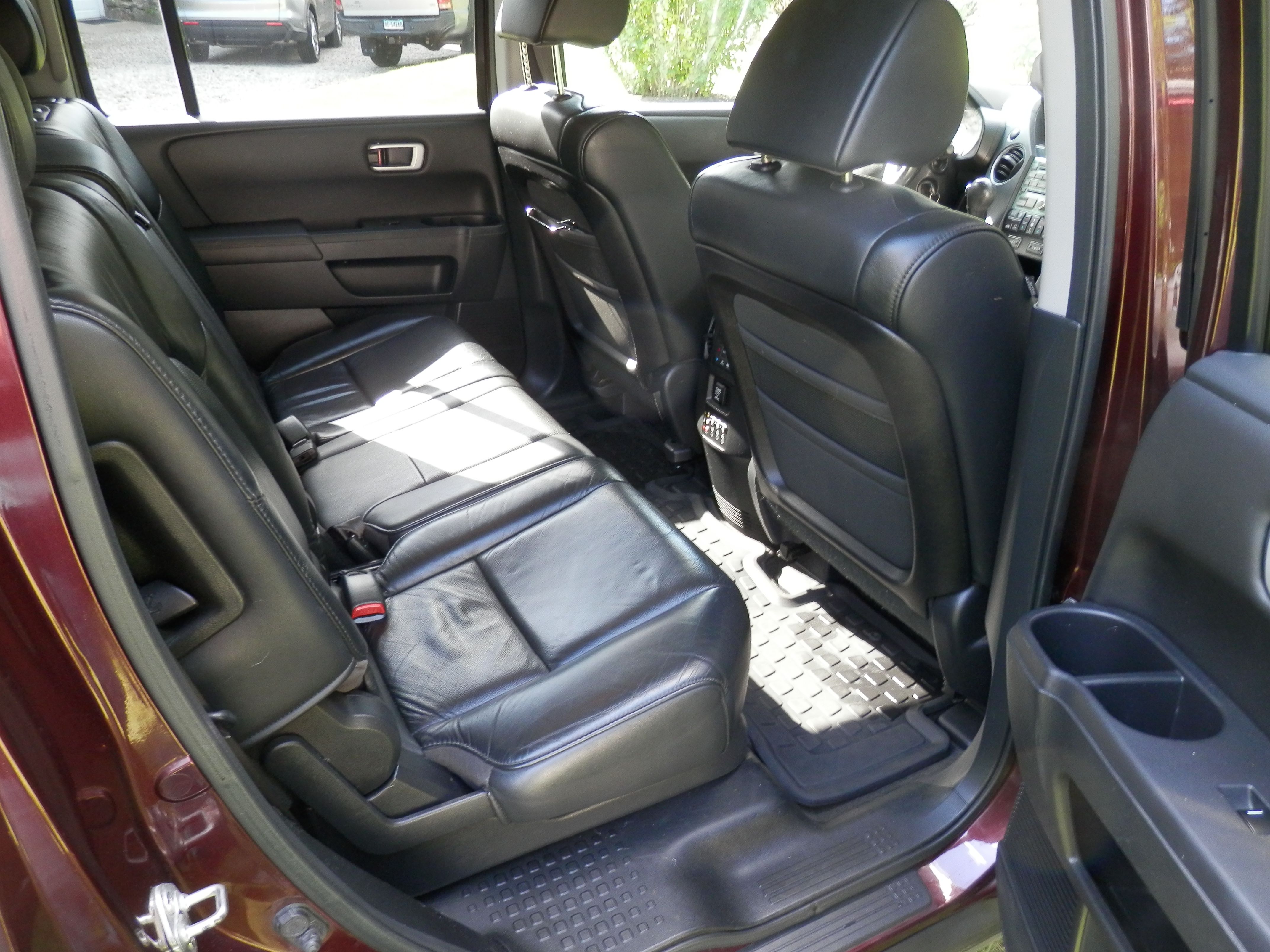 Used 2011 Honda Pilot EX-L image 10