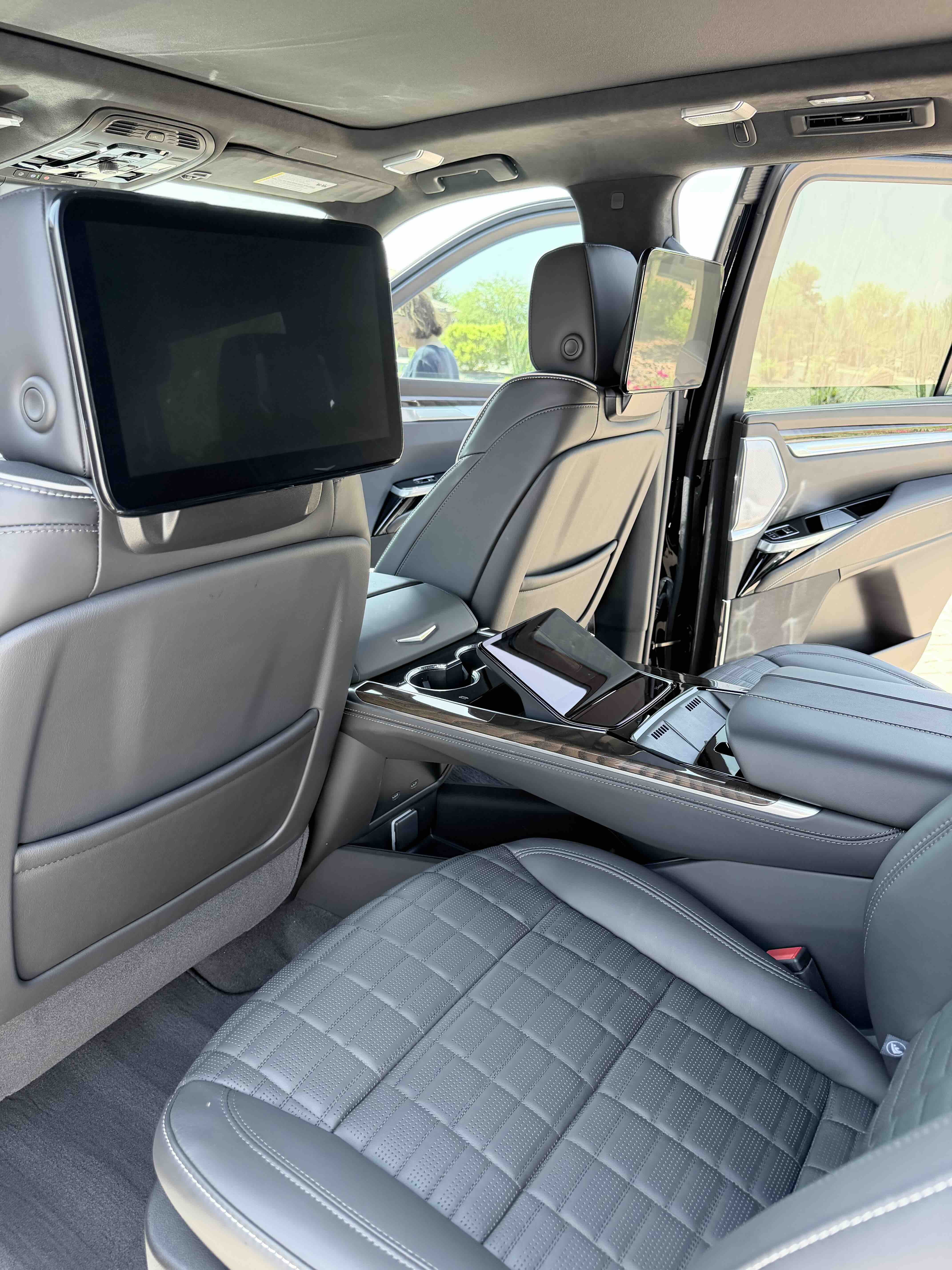 Used 2025 Cadillac Escalade Sport Platinum AWD/4WD image 14