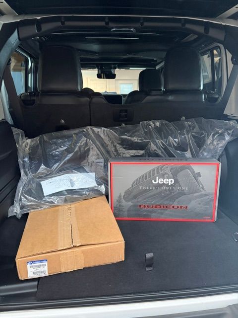 Used 2024 Jeep Wrangler Unlimited Rubicon 392 AWD/4WD image 15