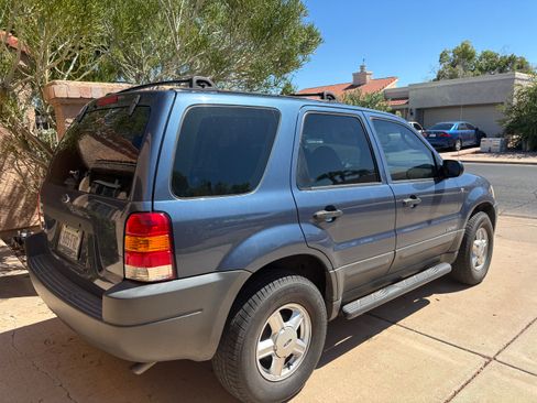Used 2001 Ford Escape XLS AWD/4WD image 1