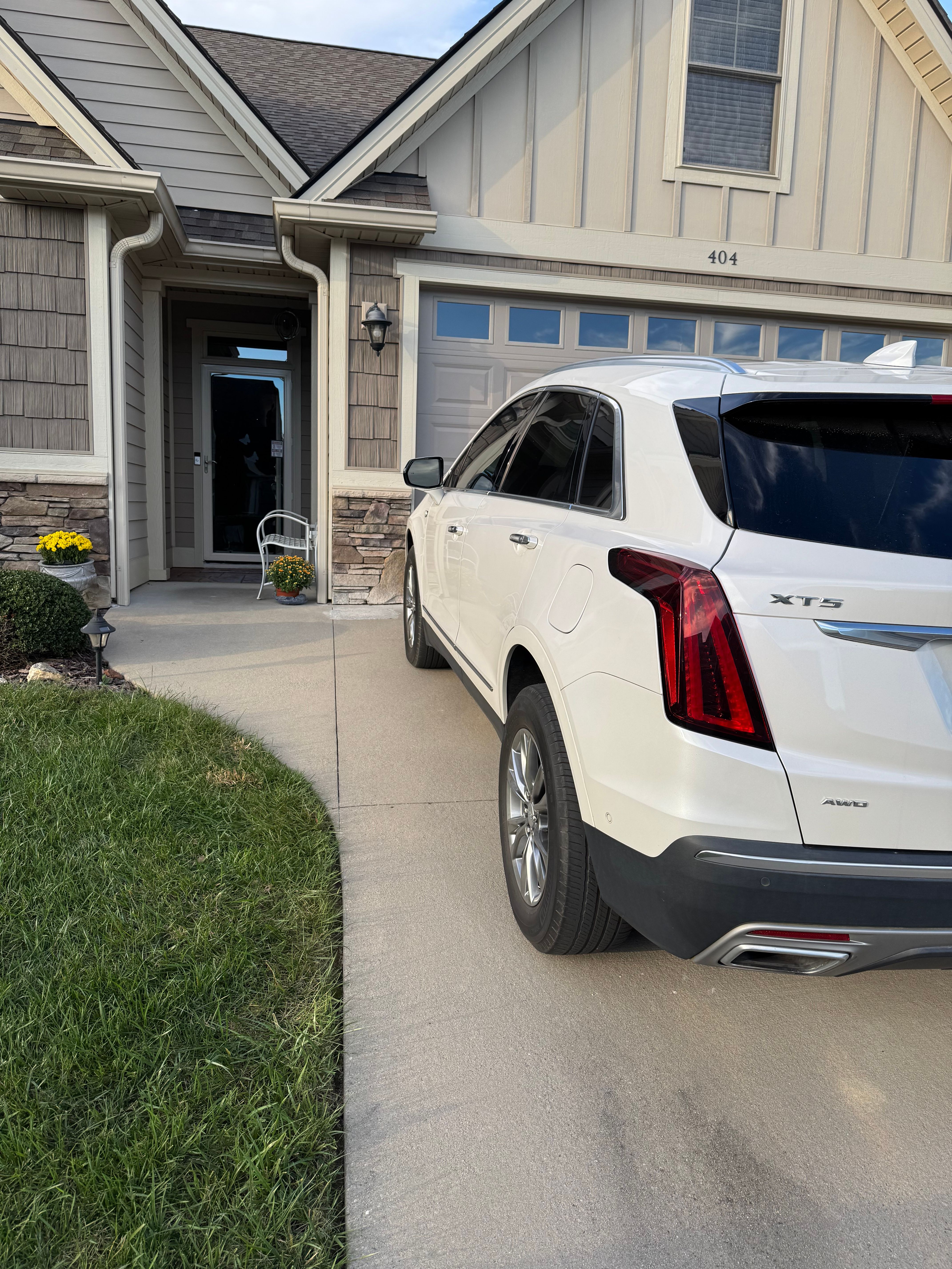 Used 2021 Cadillac XT5 Premium Luxury AWD/4WD image 4