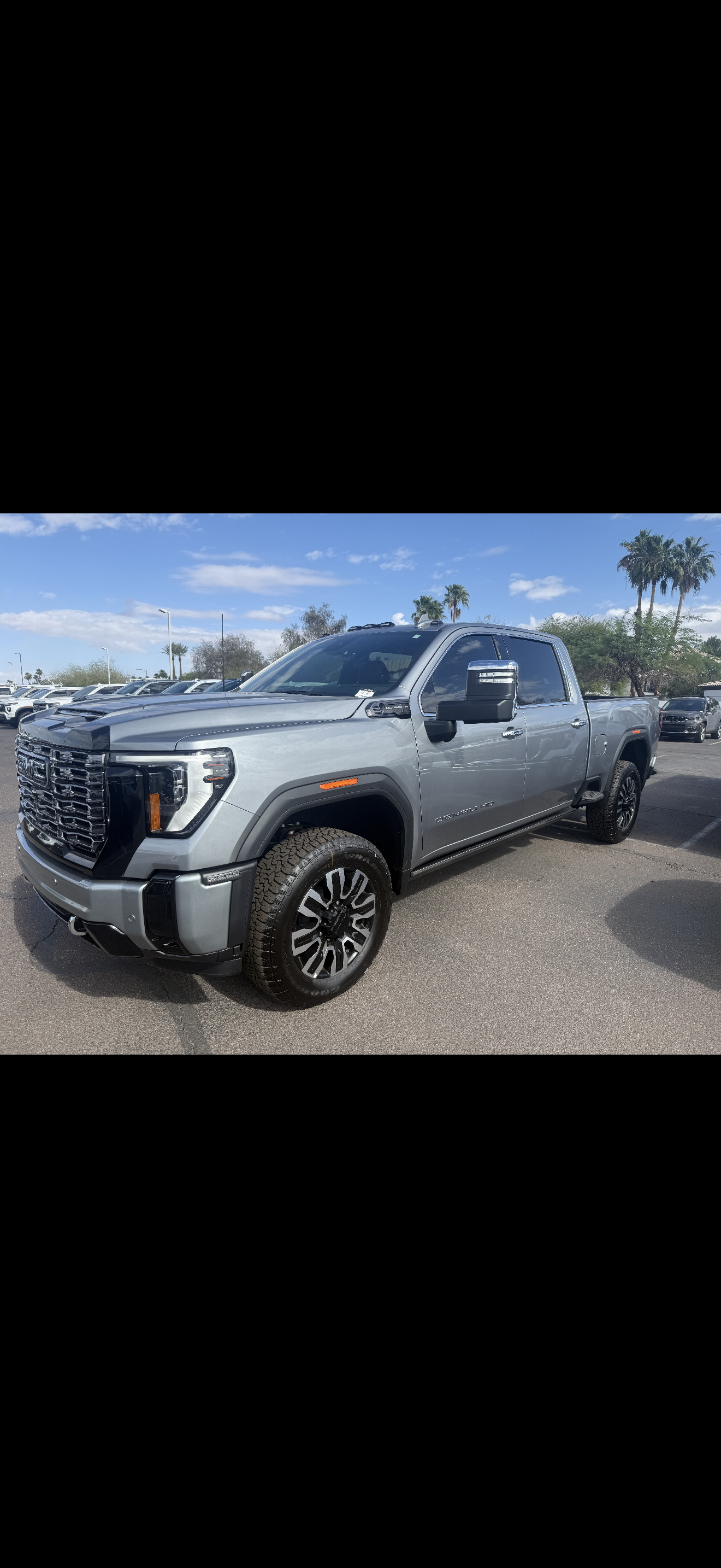 Used 2026 GMC Sierra 2500 Denali Ultimate w/ Max Trailering Package AWD/4WD image 1