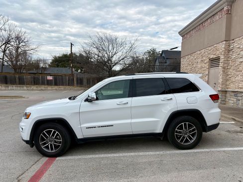 Used 2020 Jeep Grand Cherokee Limited w/ Luxury Group II RWD image 14