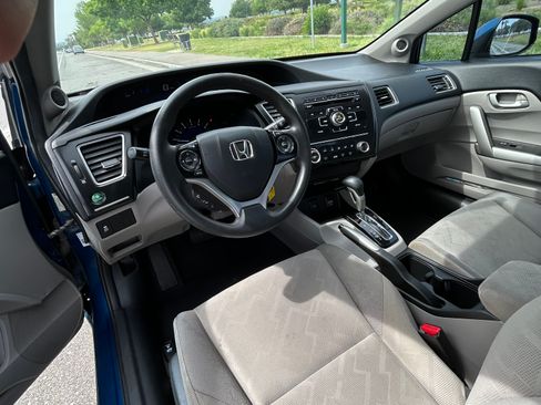 Used 2013 Honda Civic LX image 8