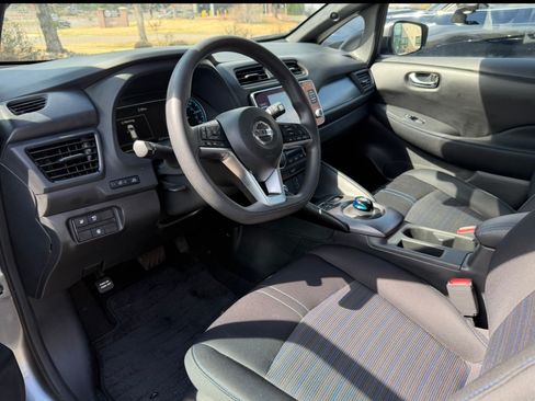 Used 2022 Nissan Leaf S Plus FWD image 6
