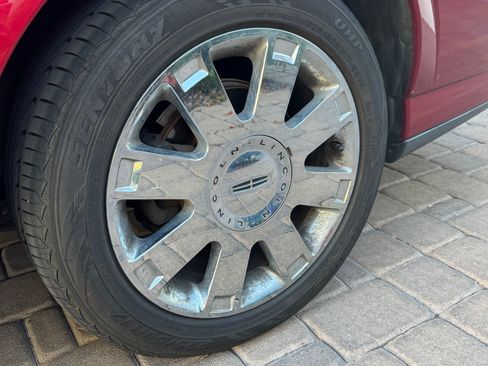 Used 2005 Lincoln LS image 6