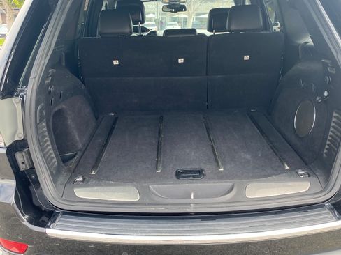 Used 2015 Jeep Grand Cherokee Limited w/ Luxury Group II image 10