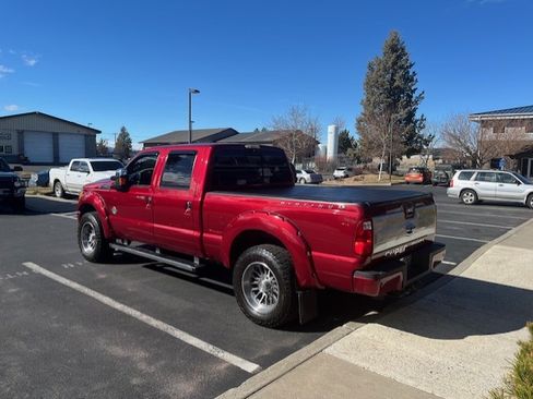 Used 2016 Ford F350 Platinum w/ Platinum Package image 2
