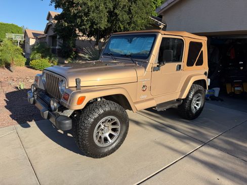 Used 1999 Jeep Wrangler Sahara AWD/4WD image 16