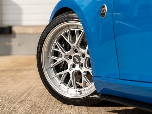 Used 2009 Nissan 370Z Touring w/ Sport Pkg image 16