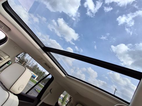 Used 2023 GMC Yukon Denali image 17