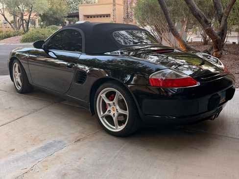 Used 2004 Porsche Boxster S RWD image 16