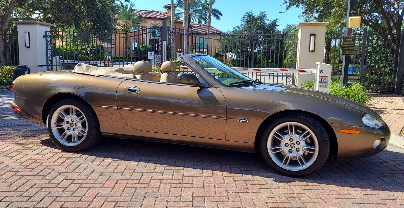 Used 2001 Jaguar XK8 Convertible RWD image 6