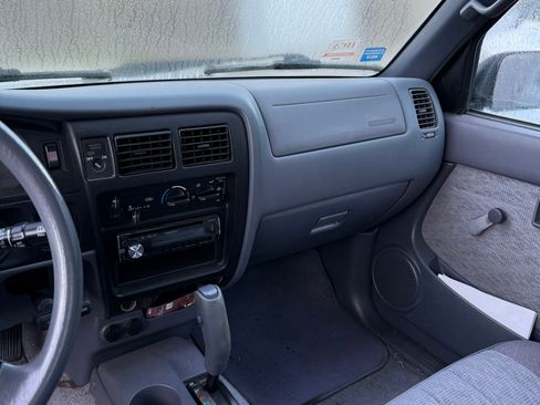 Used 1999 Toyota Tacoma PreRunner image 9