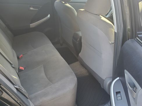 Used 2015 Toyota Prius One image 8