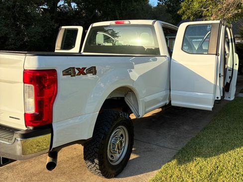 Used 2017 Ford F250 XL w/ Power Equipment Group AWD/4WD image 10