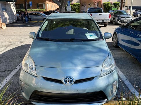 Used 2014 Toyota Prius Three image 1