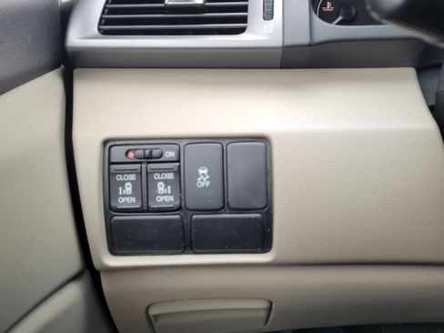 Used 2012 Honda Odyssey EX image 21