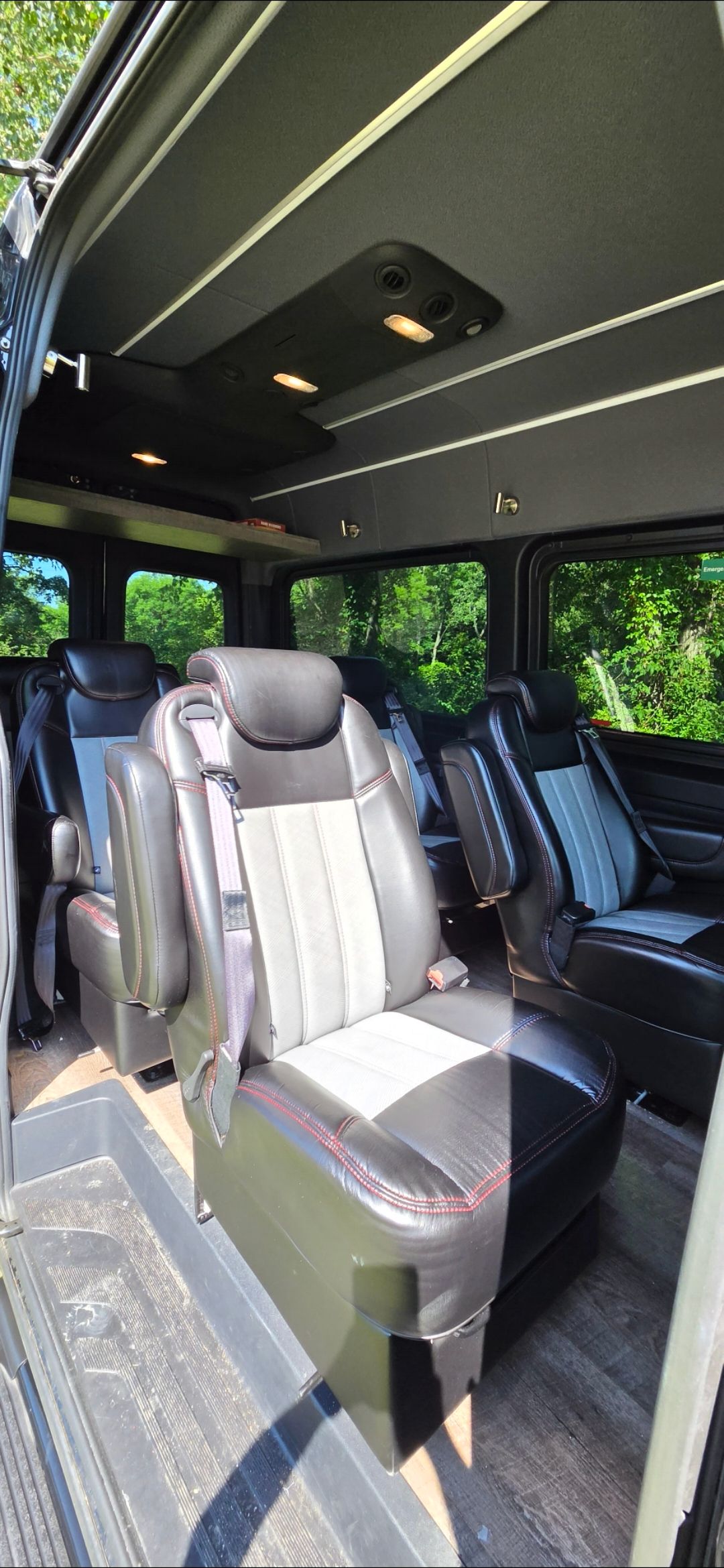 Used 2020 Mercedes-Benz Sprinter 2500 image 11