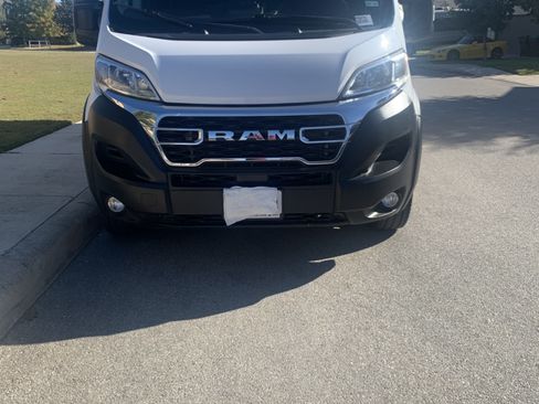 Used 2023 RAM ProMaster 2500 image 7