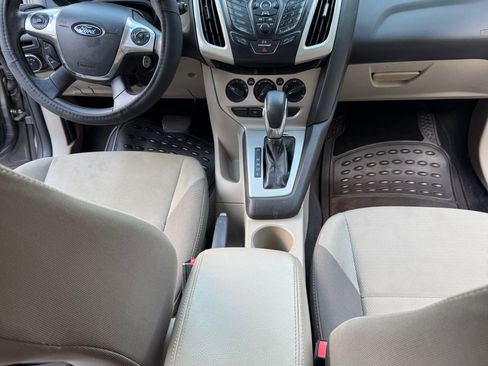 Used 2014 Ford Focus SE FWD image 8