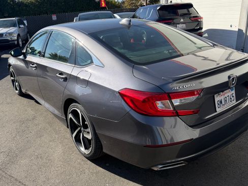 Used 2019 Honda Accord Sport image 6