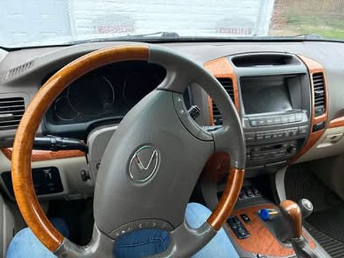 Used 2005 Lexus GX 470 AWD/4WD image 8