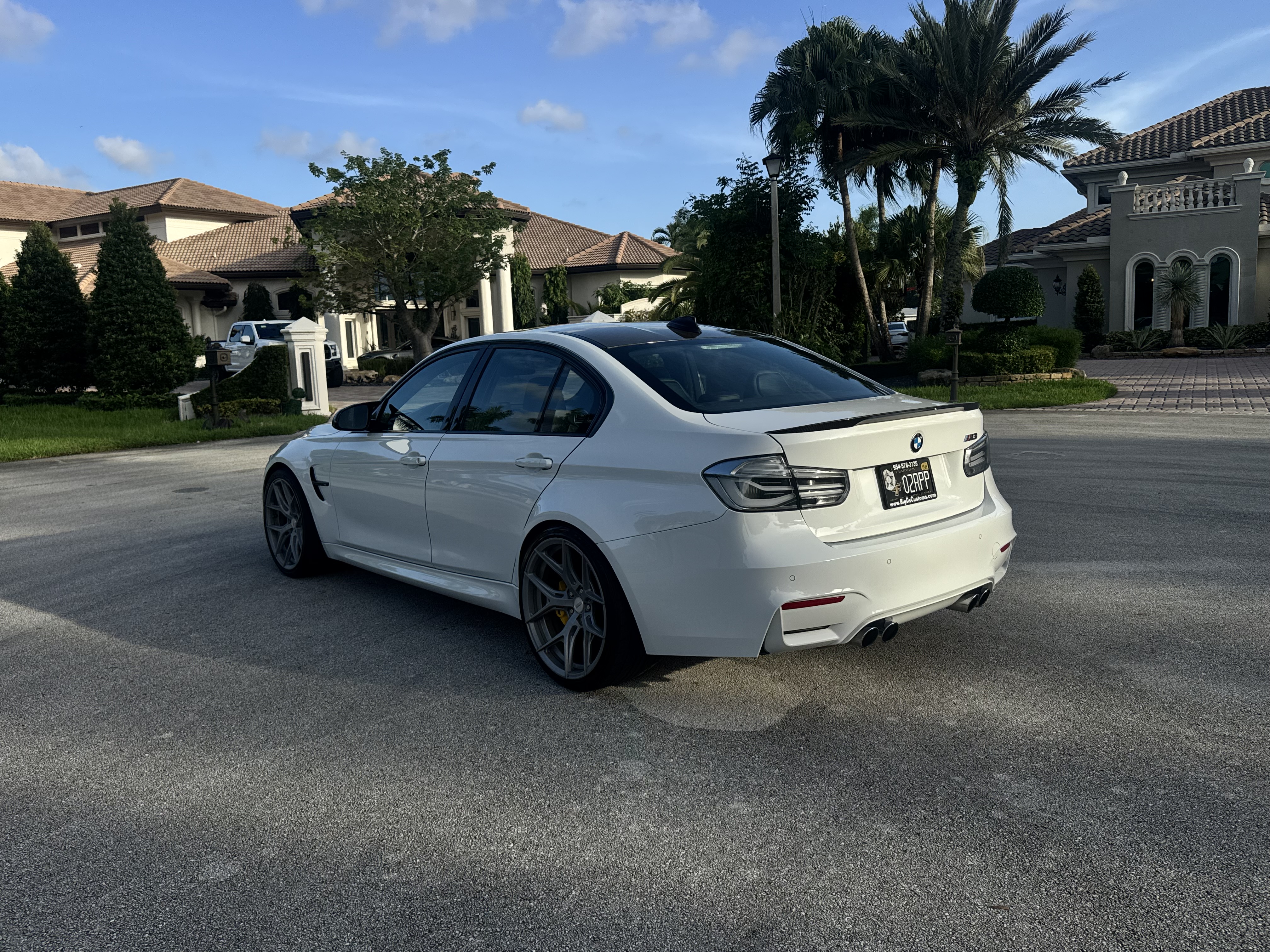 Used 2018 BMW M3 w/ Executive Package RWD image 8