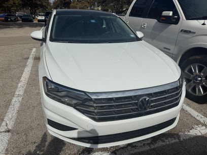 Used 2021 Volkswagen Jetta SE w/ SE Cold Weather Package