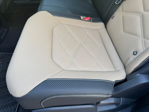 Used 2024 Volkswagen Atlas Cross Sport SE image 14