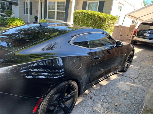 Used 2016 Chevrolet Camaro LT image 8