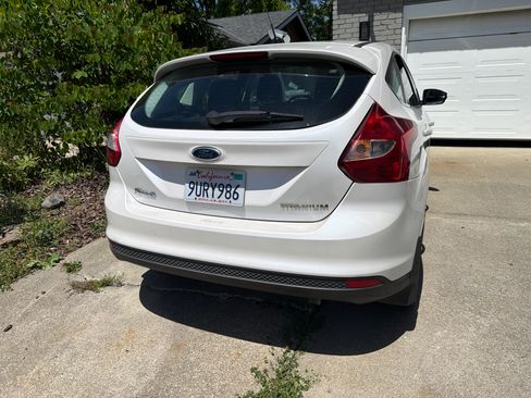 Used 2012 Ford Focus Titanium w/ Exterior Protection Pkg FWD image 10