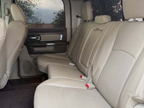 Used 2017 RAM 2500 Laramie image 10