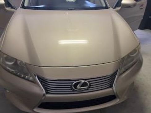 Used 2013 Lexus ES 350 w/ Luxury Pkg image 4