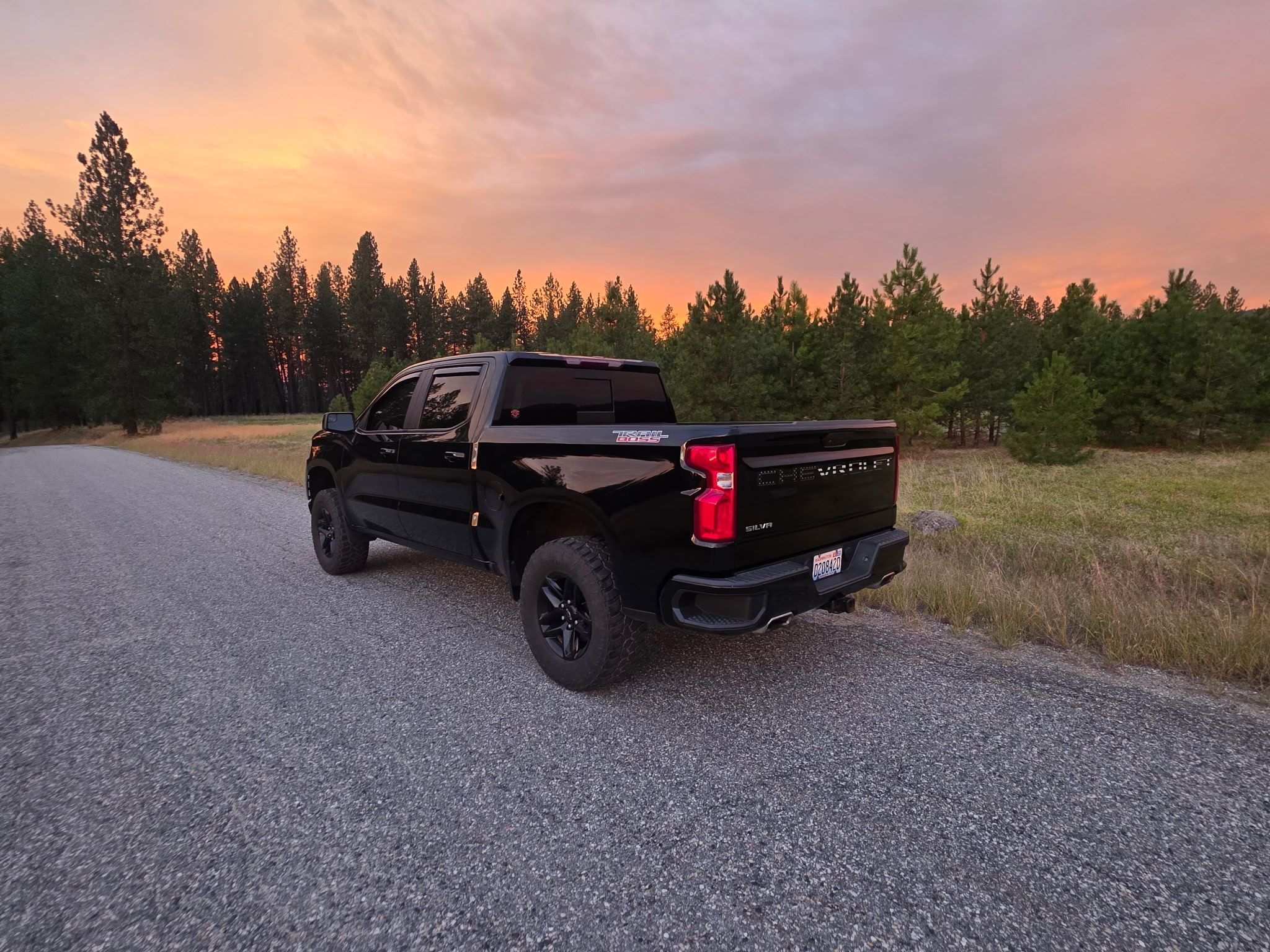 Used 2019 Chevrolet Silverado 1500 LT Trail Boss AWD/4WD image 2