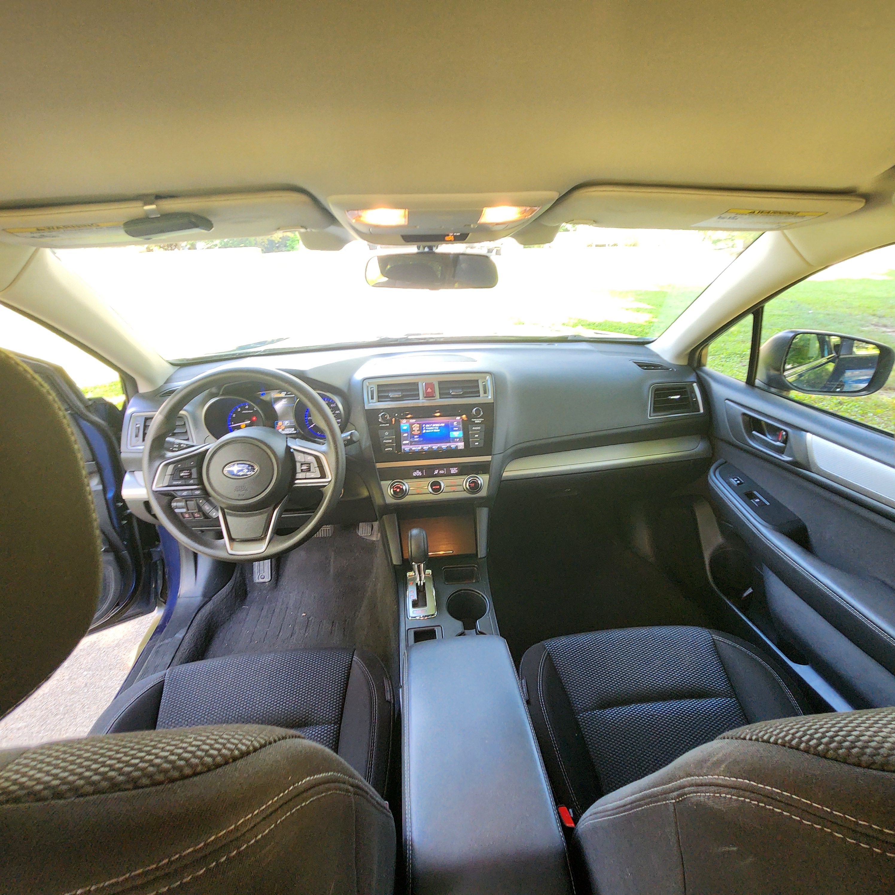 Used 2019 Subaru Outback 2.5i AWD/4WD image 6