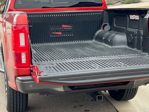 Used 2019 Ford Ranger Lariat w/ Equipment Group 501A Mid image 5